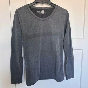 Zyia performance long sleeve